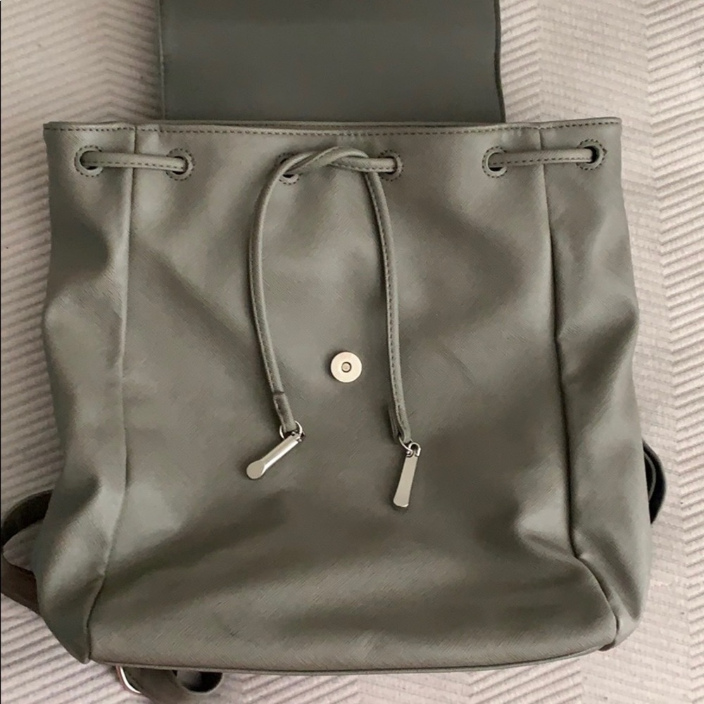 Small backpack - Picture 3 of 5